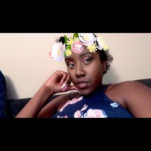 Meet your Posher, Lacora